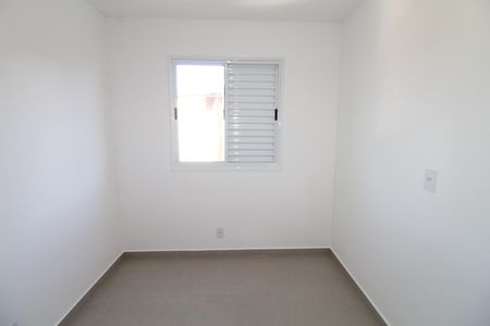 Quarto 1 de apartamento para alugar com 2 quartos, 44m² em Jardim Topazio, São José dos Campos