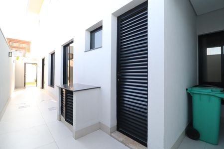 Casa de condomínio para alugar com 400m², 4 quartos e 6 vagasÁrea de Serviço