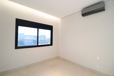 Casa de condomínio para alugar com 400m², 4 quartos e 6 vagasQuarto 4 - Suíte