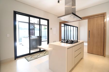 Casa de condomínio para alugar com 400m², 4 quartos e 6 vagasCozinha