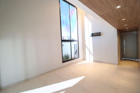 Casa de condomínio para alugar com 400m², 4 quartos e 6 vagasSala