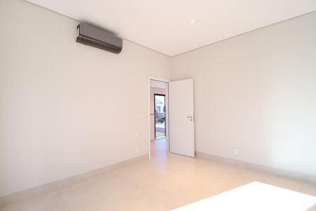 Casa de condomínio para alugar com 400m², 4 quartos e 6 vagasQuarto 3 - Suíte