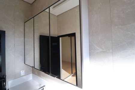 Casa de condomínio para alugar com 400m², 4 quartos e 6 vagasBanheiro do Quarto 4