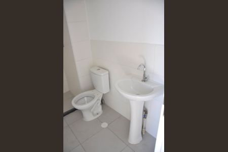 Apartamento para alugar com 40m², 2 quartos e sem vaga Apartamento para alugar com 40m², 2 quartos e sem vagaDetalhe - Banheiro Social