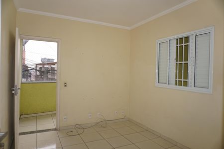 Sala de casa para alugar com 1 quarto, 32m² em Jardim Santa Tereza Novo, Embu das Artes