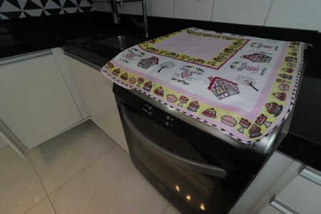 Apartamento à venda com 108m², 2 quartos e 2 vagasCozinha - Fogão embutido