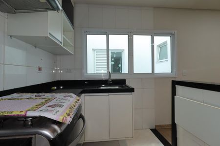 Apartamento à venda com 108m², 2 quartos e 2 vagasCozinha