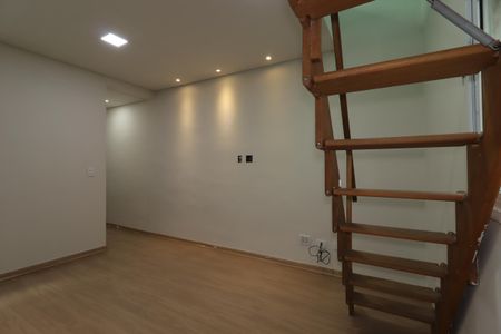 Apartamento à venda com 108m², 2 quartos e 2 vagasSala