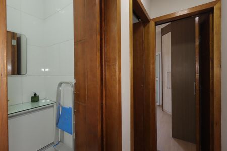 Apartamento à venda com 108m², 2 quartos e 2 vagasCorredor