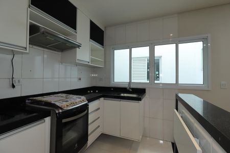 Apartamento à venda com 108m², 2 quartos e 2 vagasCozinha