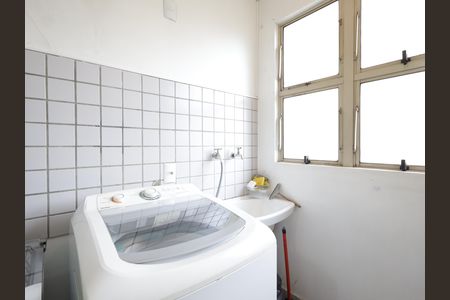 Apartamento à venda com 65m², 3 quartos e 1 vagaÁrea de Serviço