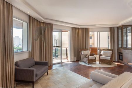 Apartamento à venda com 3 quartos, 205m² em Vila Nova Conceição, São Paulo