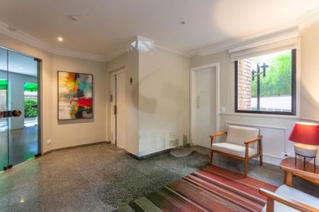 Apartamento à venda com 3 quartos, 205m² em Vila Nova Conceição, São Paulo