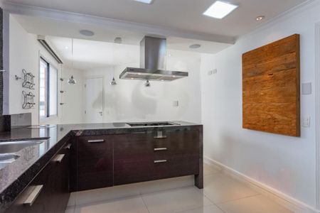 Apartamento à venda com 3 quartos, 205m² em Vila Nova Conceição, São Paulo