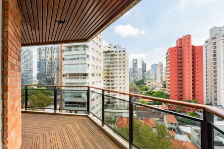 Apartamento à venda com 3 quartos, 205m² em Vila Nova Conceição, São Paulo