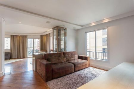 Apartamento à venda com 3 quartos, 205m² em Vila Nova Conceição, São Paulo
