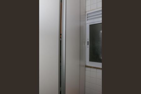 Apartamento para alugar com 75m², 2 quartos e 2 vagasCozinha e Área de Serviço