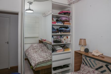 Apartamento para alugar com 75m², 2 quartos e 2 vagasQuarto