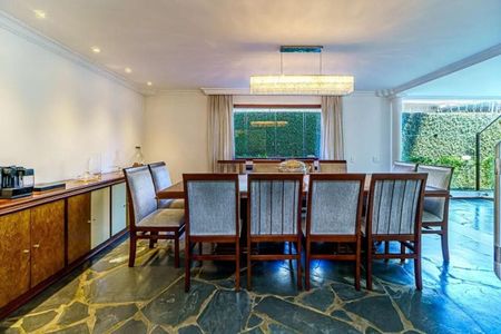 Casa à venda com 4 quartos, 458m² em Alto de Pinheiros, São Paulo