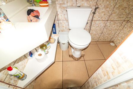 Casa à venda com 64m², 4 quartos e sem vaga Casa à venda com 64m², 4 quartos e sem vagaBanheiro da Suíte