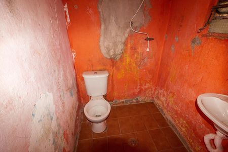 Casa à venda com 64m², 4 quartos e sem vaga Casa à venda com 64m², 4 quartos e sem vagaCasa 2