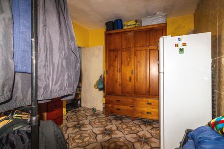 Casa à venda com 64m², 4 quartos e sem vaga Casa à venda com 64m², 4 quartos e sem vagaSuíte