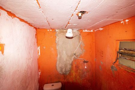 Casa à venda com 64m², 4 quartos e sem vaga Casa à venda com 64m², 4 quartos e sem vagaCasa 2