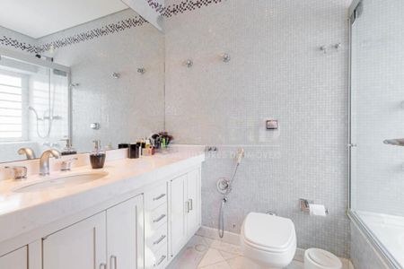 Apartamento à venda com 303m², 3 quartos e 3 vagas