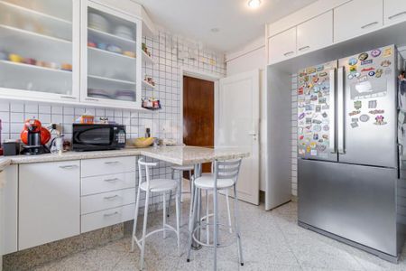 Apartamento à venda com 303m², 3 quartos e 3 vagas