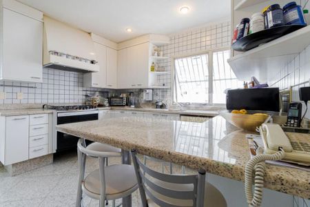 Apartamento à venda com 303m², 3 quartos e 3 vagas