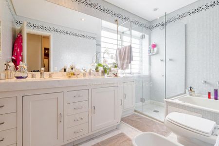 Apartamento à venda com 303m², 3 quartos e 3 vagas