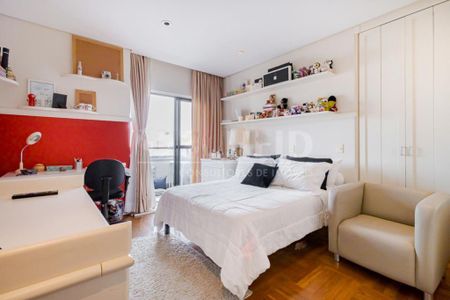 Apartamento à venda com 303m², 3 quartos e 3 vagas