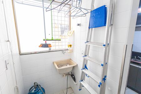 Apartamento para alugar com 48m², 2 quartos e 1 vagaArea de serviço