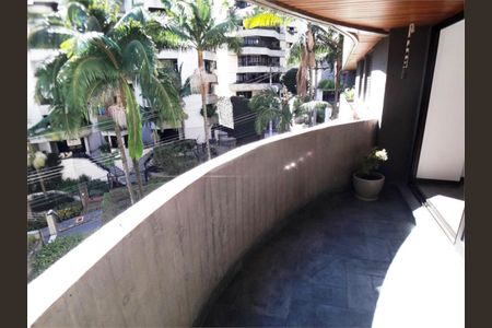 Apartamento à venda com 132m², 3 quartos e 2 vagas