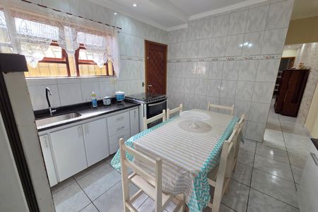 Casa para alugar com 110m², 3 quartos e 4 vagas