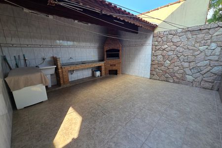 Casa para alugar com 110m², 3 quartos e 4 vagas