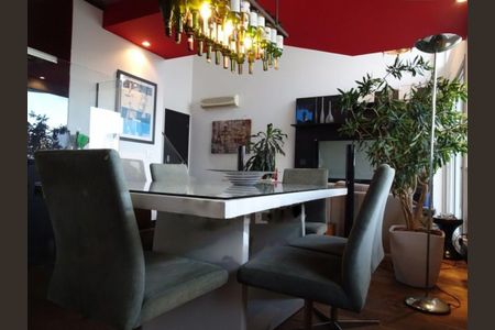 Apartamento à venda com 98m², 1 quarto e 2 vagas