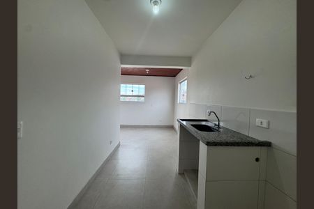 Cozinha de casa para alugar com 1 quarto, 55m² em Jardim Primeiro de Maio (chacara Fazendinha), Osasco