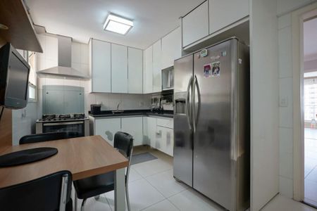 Apartamento à venda com 155m², 3 quartos e 3 vagas