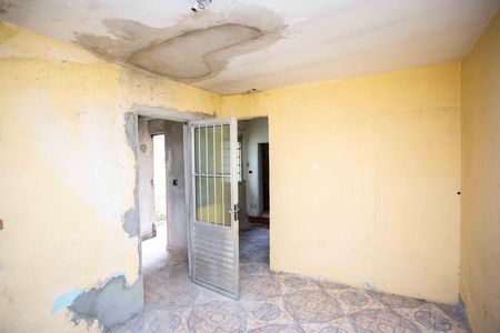 Casa à venda com 120m², 6 quartos e 2 vagasQuarto 1 Casa 3