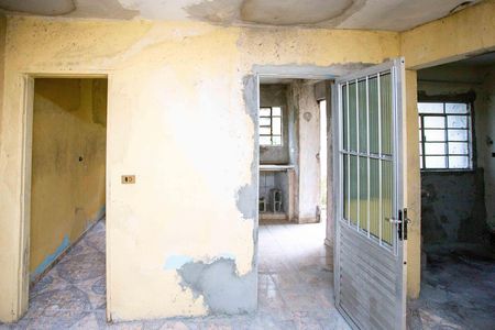 Casa à venda com 120m², 6 quartos e 2 vagasQuarto 1 Casa 3