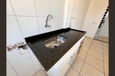 Apartamento para alugar com 48m², 2 quartos e 1 vagaCozinha 