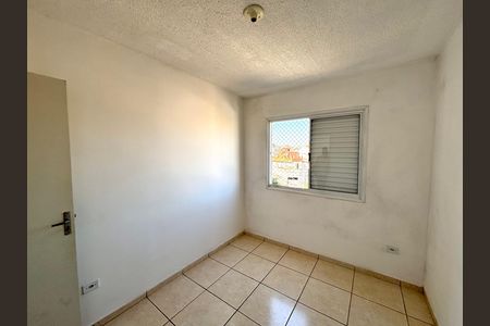 Quarto 2 de apartamento para alugar com 2 quartos, 48m² em Jardim Fanganiello, Ferraz de Vasconcelos