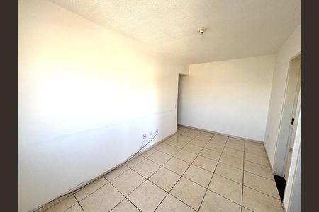 Sala de apartamento para alugar com 2 quartos, 48m² em Jardim Fanganiello, Ferraz de Vasconcelos