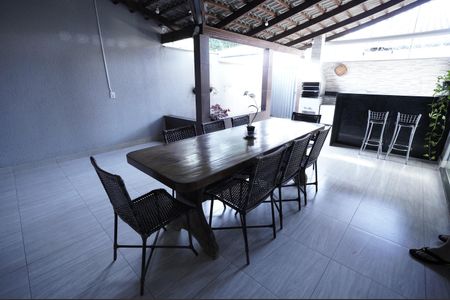 Casa para alugar com 280m², 3 quartos e 4 vagas