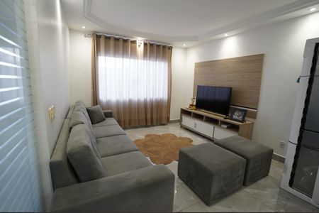 Casa para alugar com 3 quartos, 280m² em Setor Faicalville, Goiânia