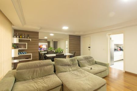 Apartamento à venda com 137m², 3 quartos e 2 vagas Apartamento à venda com 137m², 3 quartos e 2 vagasSala
