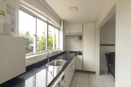 Apartamento à venda com 137m², 3 quartos e 2 vagas Apartamento à venda com 137m², 3 quartos e 2 vagasÁrea de Serviço