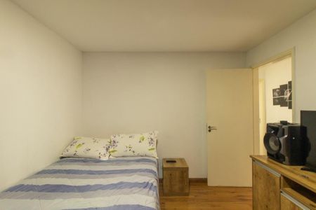 Apartamento à venda com 137m², 3 quartos e 2 vagas Apartamento à venda com 137m², 3 quartos e 2 vagasQuarto 3