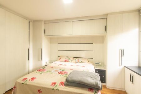 Apartamento à venda com 137m², 3 quartos e 2 vagas Apartamento à venda com 137m², 3 quartos e 2 vagasQuarto 1 Suite